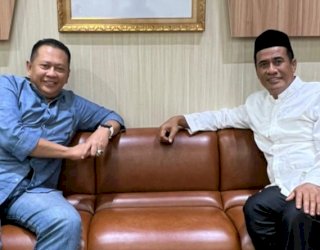 Bamsoet Temui AAS di Makassar, Bincang Santai dan Makan Ikan hingga Bahas Situasi Ekonomi