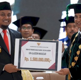 Gubernur Andi Sudirman Bantu Rp1,5 Miliar Untuk Pembangunan Masjid Agung Sultan Alauddin UIN