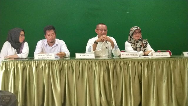 Kepala Kantor Kemenag Jeneponto H. Saharuddin, S.pd, M,Pd saat membuka pendaftaran calon kepala sekolah Madrasah Aliyah Jeneponto.