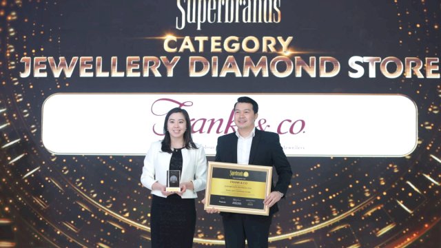 Frank & co. berhasil menerima penghargaan internasional dari Superbrands. Brand perhiasan terbaik ini menerima kategori Jewellery Diamond Store. (Dok. Frank & co.)