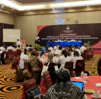 Komisioner KPU se-Papua Devisi Data Bahas Pemetaan TPS Khusus dan Evaluasi PDPB Pemilu 2024