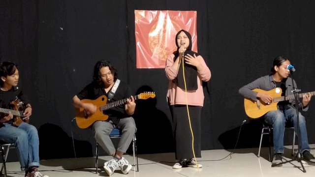 Gelora Seni dan Sastra (Destra) di Aula Prof. Mattulada Kampus Unhas Tamalanrea, Kamis (24/11/2022). (Istimewa)