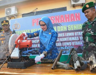 Musnahkan Ratusan Senjata Api Rakitan di Polres Luwu Utara, Bupati Indah Apresiasi Kinerja Kepolisian