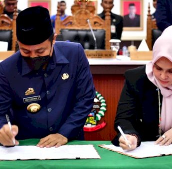 Tok! DPRD – Gubernur Sulsel Teken Persetujuan APBD TA 2023