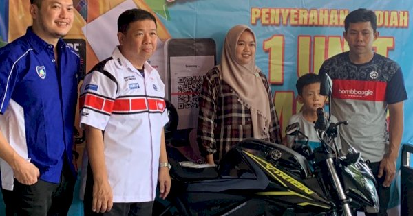 Warga Soppeng Dapat Motor Yamaha Usai Ikutan Gebyar Sobek Label Yamalube