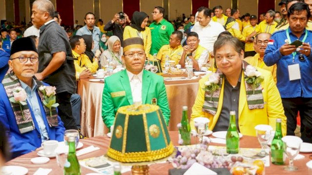 Para pimpinan parpol Koalisi Indonesia Bersatu (KIB) menghadiri silaturahmi nasional yang digelar di Hotel Dalton, Makassar, Minggu (6/11/2022). (Foto: Istimewa)