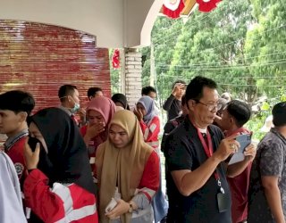 Tangis Karyawan Warnai Hari Pertama Manajemen Baru PT. CLM Berkantor, KTT Dipecat