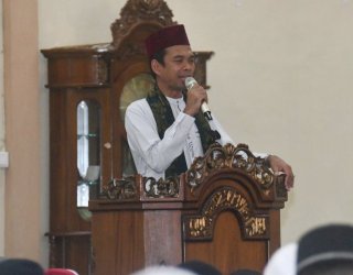 Isi Ceramah Tabligh Akbar di Sidrap, UAS: Saya Datang Silaturahmi ke Pak Rusdi Masse