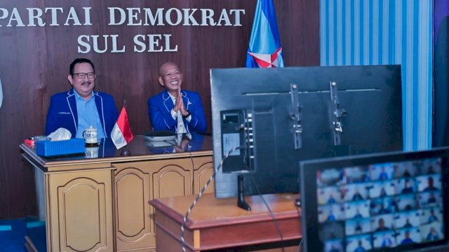 Ketua Demokrat Sulsel, Ni'matullah Erbe bersama Sekretaris Haidar Majid saat melakukan uji kelayakan secara virtual kepada 33 calon ketua DPC Demokrat se Sulsel di Kantor DPD Demokrat Sulsel, Jalan Mirah Seruni, Makassar, Selasa (22/11/2022). (Foto: Istimewa)