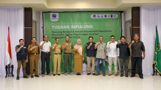 Pembukaan Tudang Sipulung Rancang Bangun & Desain Kolaboratif "Pelestarian Ekosistem Hutan Pegunungan Quarles, Wilayah Administrasi Kabupaten Luwu Utara di Aula La Galigo. Selasa (15/11/2022)