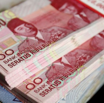 BKK 1 Miliar 1 Desa Diapresiasi Kades di Luwu Timur