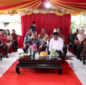 Anggota DPRD dan Bupati Luwu Timur Hadiri Perayaan Natal di Desa Maleku