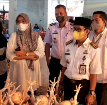 Operasi Pasar Sambut Hari Raya, <strong>Satgas Pangan Parepare Tidak Temukan Daging Mengandung Bahan Berbahaya</strong>