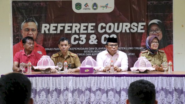 Kursus Wasit C3 dan C2 oleh Disparmudora Luwu Timur dihadiri Ketua DPRD Luwu Timur, Aripin.