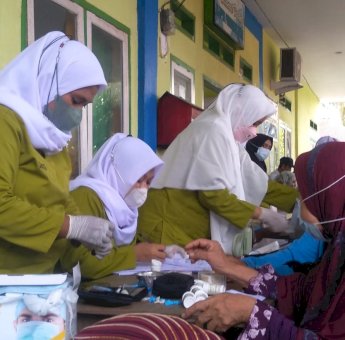 Pelayanan Dokter Spesialis Gratis, Warga Pulau Tomia: Terimakasih Pak Bupati Haliana
