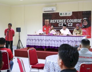 Gandeng PSSI Lahirkan Wasit Profesional, Disparmudora Luwu Timur Gelar Kursus Wasit