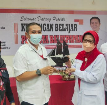 Belajar CPOB dan Sistem Pelayanan Darah, Deng Ical Terima Kunjungan PMI Kota Balikpapan