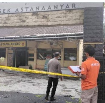 Bom Bunuh Diri Terjadi di Polsek Astana Anyar Bandung