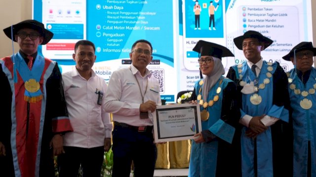Tingkatkan Mutu Pendidikan, PLN Beri Bantuan Komputer ke Universitas Islam Makassar