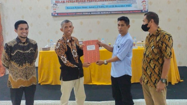 Rapat Pleno Panwaslu Liliriaja, Kabupaten Soppeng, Senin (12/12/2022). (Istimewa)