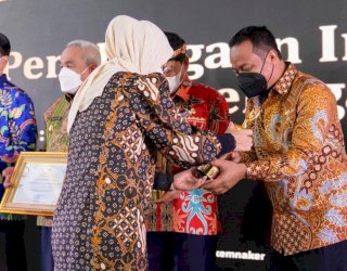 Dibawah Kepemimpinan Gubernur Andi Sudirman, Sulsel Terbaik Pertama Nasional Penghargaan Kemenaker