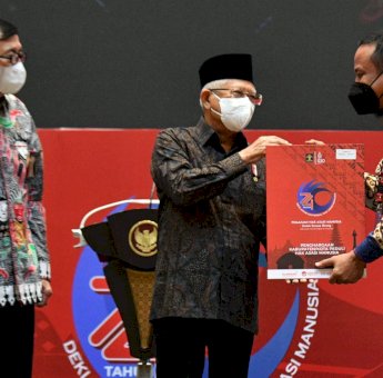 Andi Sudirman Terima Penghargaan Pembina Kabupaten dan Kota Peduli HAM Dari Wapres Ma’ruf Amin