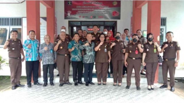 Ket : Rombongan Pejabat Kejagung RI saat kunker di Rupbanas Kelas I Manado (Istimewa)