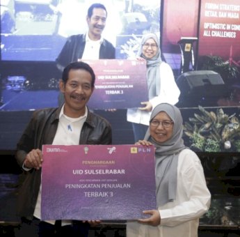 PLN UID Sulselrabar Sabet Dua Penghargaan Bergengsi dalam Forum Niaga PT PLN