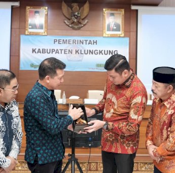 Pemkab Gowa Lirik Pengembangan Wisata dan Pengelolaan Sampah di Bali