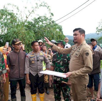 Usai Tertutup Material Longsor, Akses Jalan Malino Berhasil Dibuka