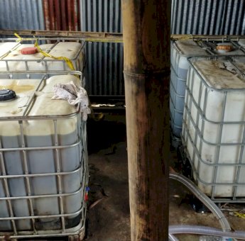 Polisi Grebek Penimbunan BBM di Takalar, Sekitar 5 Ton Solar Subsidi Diamankan