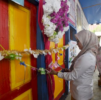 Di Seko Indah Putri Indriani Resmikan RKB TK Kristen Sion