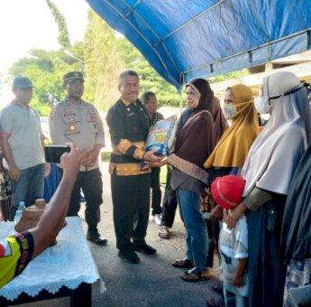 Tekan Inflasi, Pemkab Muna Gelar Pasar Sembako Murah di Alun-Alun Kota