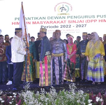 Ketua Umum KKSS Muchlis Patahna Lantik Pengurus DPP HIMAS Periode 2022-2027