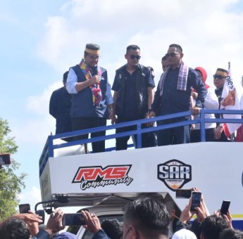 Dipimpin RMS, Ribuan Kader NasDem se Sulsel Sambut Anies Baswedan di Makassar