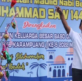 Peringat Maulid, Ketua DPRD Makassar Ajak Keluarga Besar Karampuang Teladani Rasulullah
