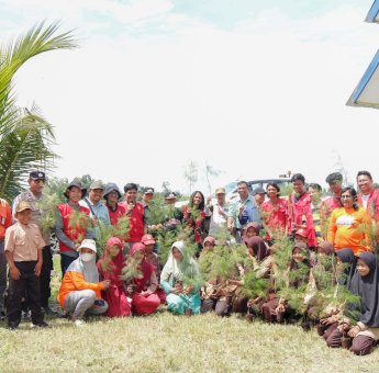 PT Vale Edukasi Pentingnya Menanam Pohon ke Pelajar Loeha Luwu Timur