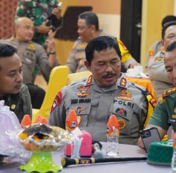 Gubernur dan Kapolda Sulsel Laporkan Pelaksaan Malam Tahun Baru 2023 Berjalan Kondusif