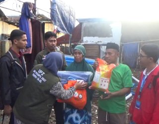 Puluhan Rumah di Barombong Kota Makassar Rusak Diterjang Angin Kencang, Gubernur Sulsel Kirim Bantuan