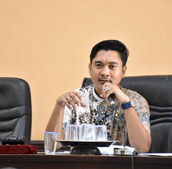 Tak Punya Solusi Hingga Doyan Potong Gaji Bawahan, Bupati Sinjai Disorot