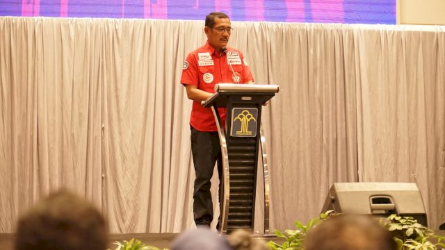 Kanwil Kemenkumham Sulsel Liberti Sitinjak saat memberikan sambutan pada Workshop Penerapan Manajemen Risiko, Pra Rekonsiliasi Laporan Keuangan Semester II TA 2022, Analisis Kebutuhan Anggaran Sarana dan Prasarana UPT Tahun 2024, dan Rapat Kerja Teknis Pemasyarakatan yang berlangsung di Hotel Claro Makassar, kemarin. (Dok Humas Kanwil Kemenkumham Sulsel) 