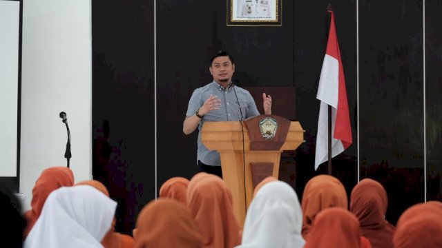 Bupati Gowa Adnan Purichta Ichsan saat menghadiri Pelantikan Pengurus PWI Kabupaten Gowa, di Baruga Tinggi Mae, Rujab Bupati Gowa, Kamis (19/01). (Dok. Humas Gowa)
