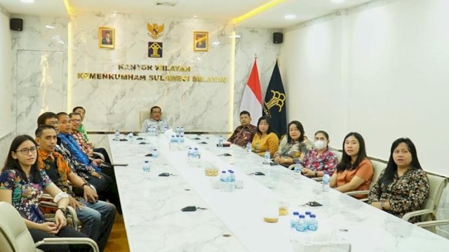 Suasana perayaan Natal Oikumene yang dihadiri jajaran pejabat lingkup Kanwil Kemenkumham secara daring, kemarin. (Dok. Humas Kanwil Kemenkumham Sulsel)