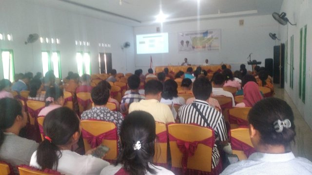 Tenaga Harian Lepas (THL) atau Honorer di Kabupaten Manggarai Timur saat mengikuti pelatihan wirausaha, Kamis (Foto: Yos Syukut / Republiknews.co.id)