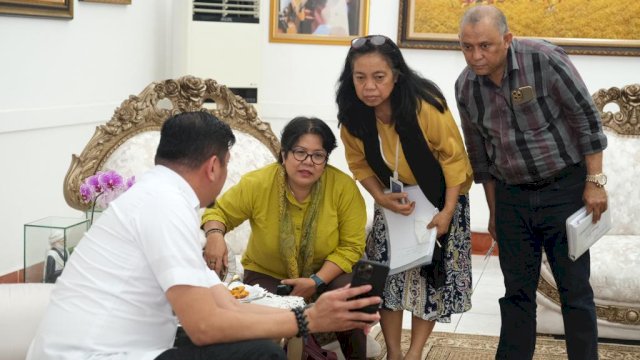 Bupati Gowa Adnan Purichta Ichsan saat menerima kunjungan USAID di Rumah Jabatan Bupati Gowa, kemarin. (Dok. Humas Gowa)