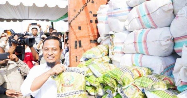 Mandiri Benih Dongkrak Produktivitas, Gubernur Sulsel: Tahun Ini Kembali Disalurkan 2,5 juta Kg untuk 100 Ribu Ha