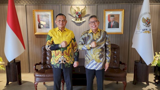 Ketua DPD I Golkar Sulsel, Taufan Pawe (kanan) saat bertemu dengan Sekjen DPP Partai Golkar, Lodewijk Freidrich Paulus, Rabu (18/1/2023) lalu. (Foto: Istimewa)