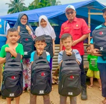 Dukung Anak-anak Cianjur Kembali ke Sekolah Pasca Gempa, PLN Berikan Perlengkapan Belajar