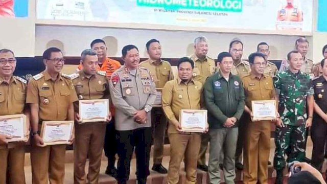 Ket : Wakil Wali Kota Parepare, Pangerang Rahim saat menghadiri penerimaan DSP dari BNPB. (Istimewa)