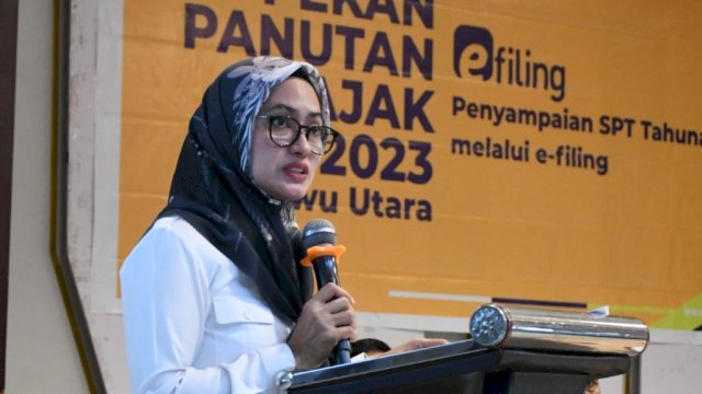Bupati Luwu Utara Indah Putri Indriani saat membuka Pekan Panutan Pajak yang digelar Kantor Pelayanan Pajak Pratama Palopo. Rabu (25/1/2023) FOTO/PROTOKOL LUWU UTARA
